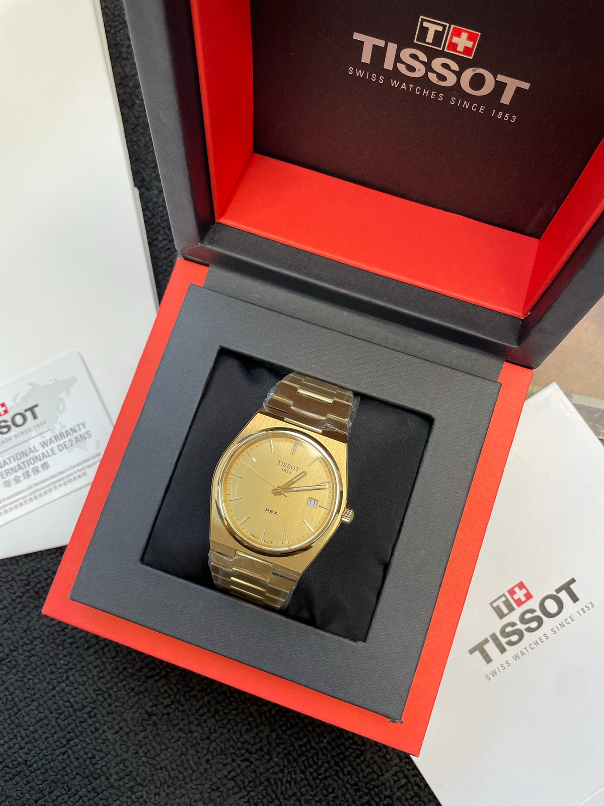 ТЅТ PRX 40mm Watch Gold
