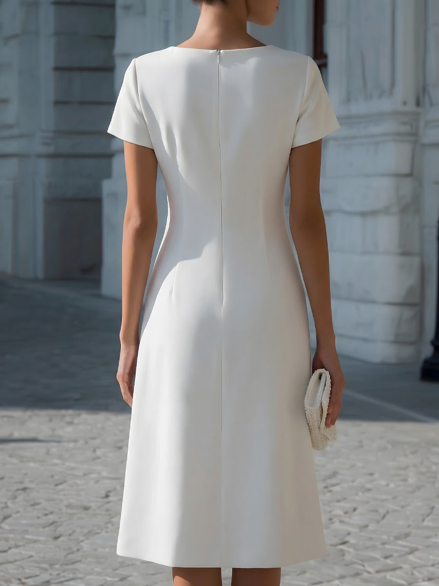 Vestido blanco corte A con panel plisado Zafren