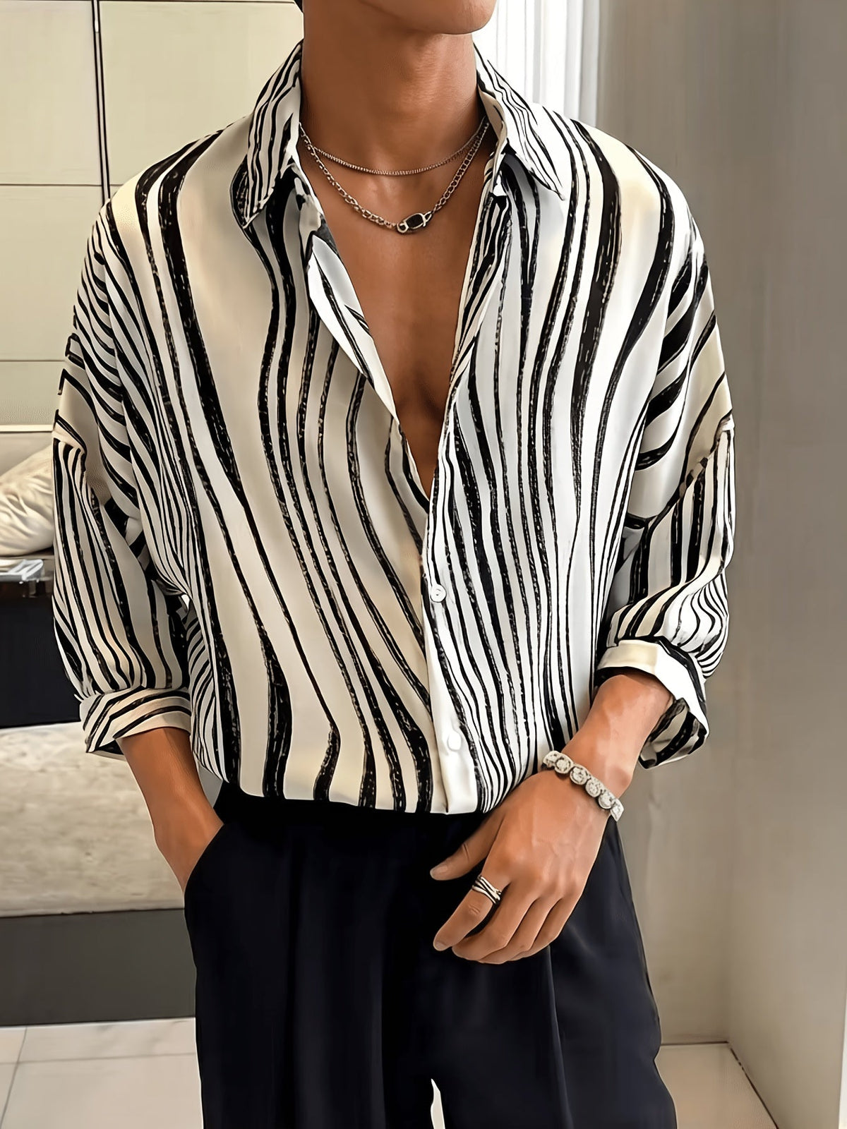 Camisa de resort de manga curta com estampado vertical