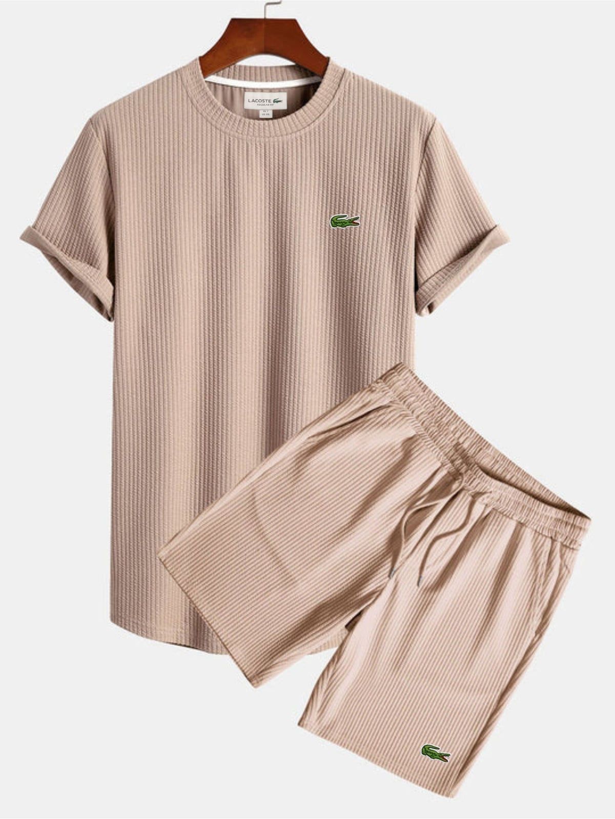 LАСОЅТЕ - Summer Set in Casual Style