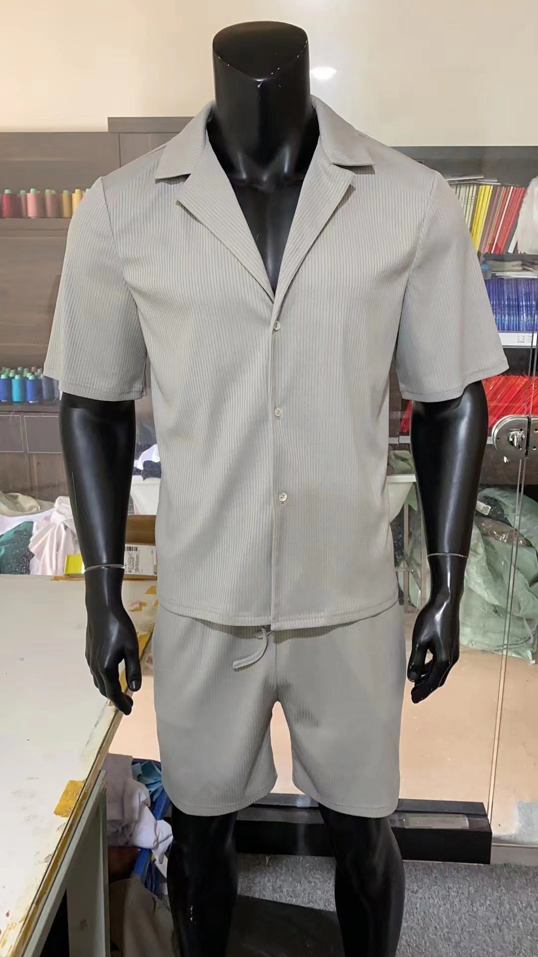 Completo estivo classico da uomo Vinthentic Cole