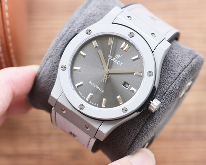 НВ Classic Fusion Watch