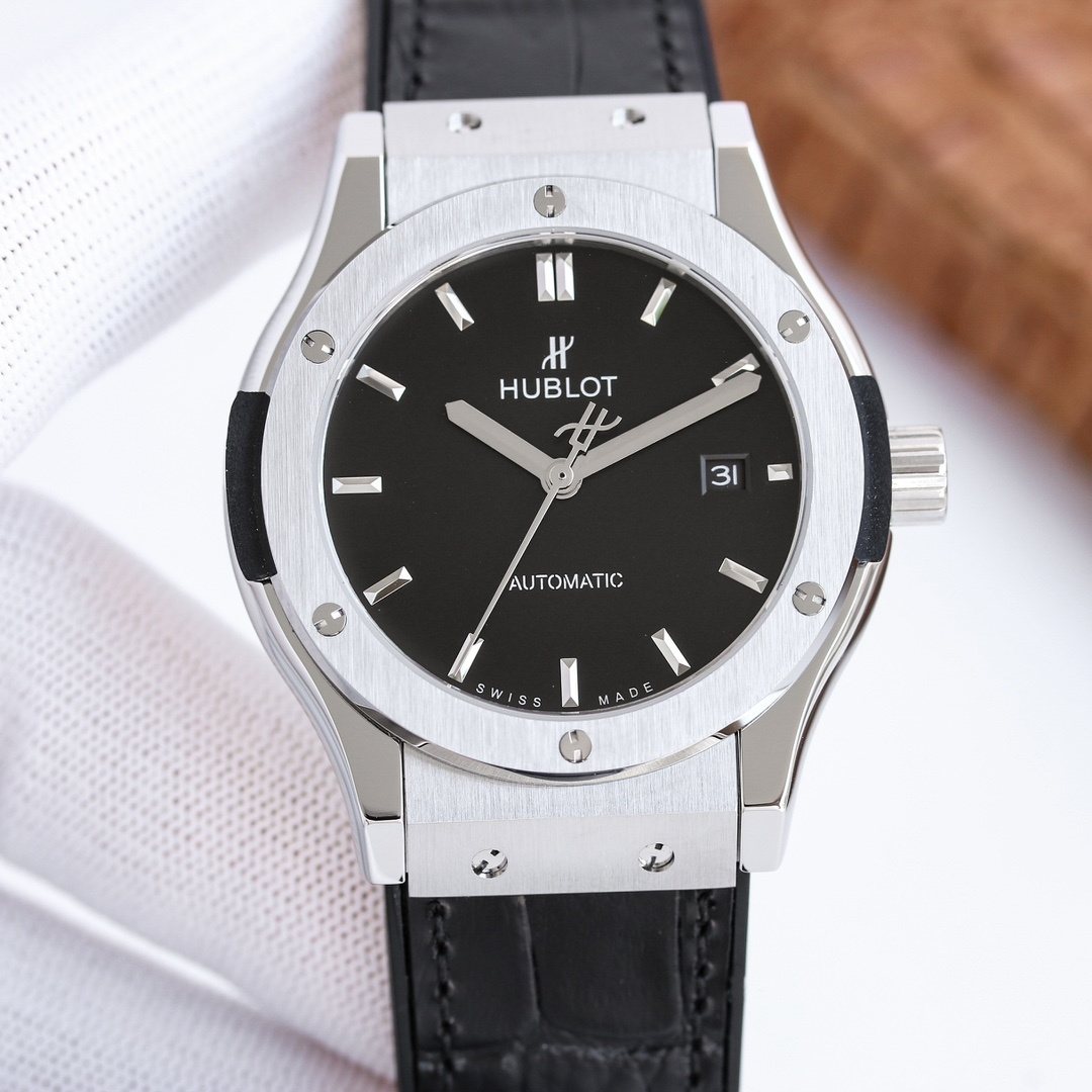 НВ Classic Fusion Watch
