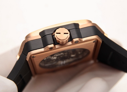 НВ Square Bang Unico Watch