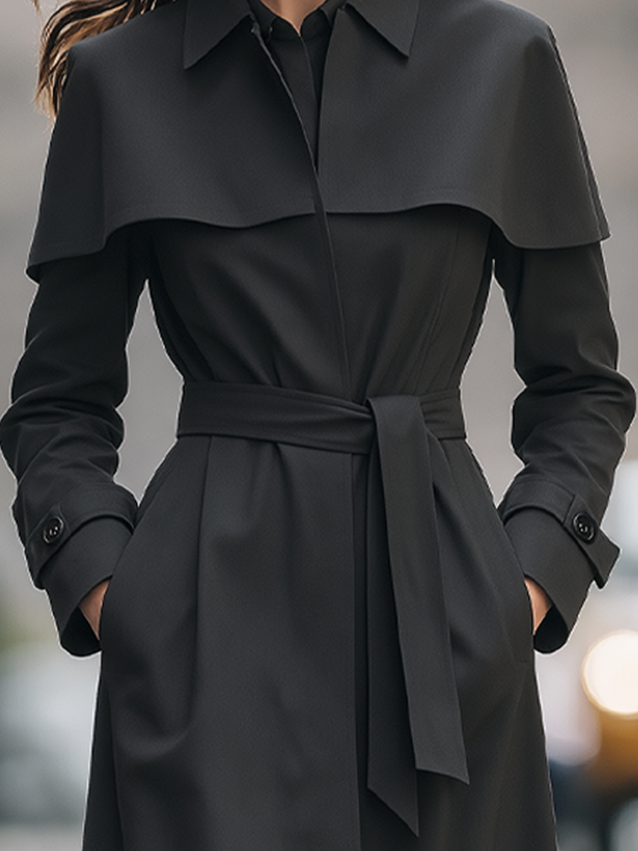 Zafren svart trenchcoat med capeaxlar