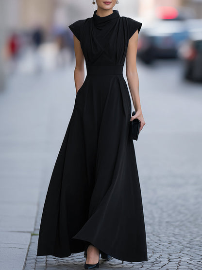 Vestido largo Zafren negro drapeado con escote tipo capucha