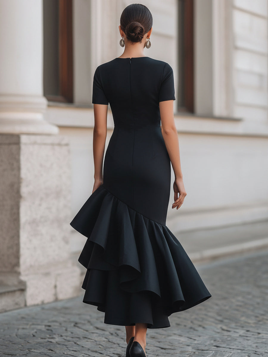 Vestido midi preto com bainha com folhos Zafren