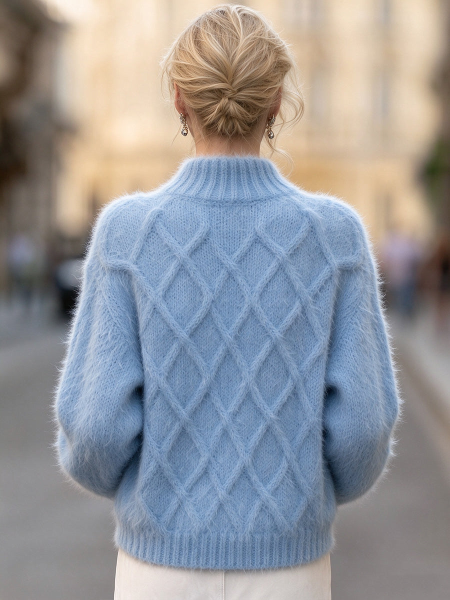 Cardigan Zafren bleu en maille torsadée duveteuse à motif losanges