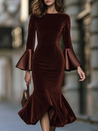 Vestido Zafren marrón de terciopelo con puños acampanados