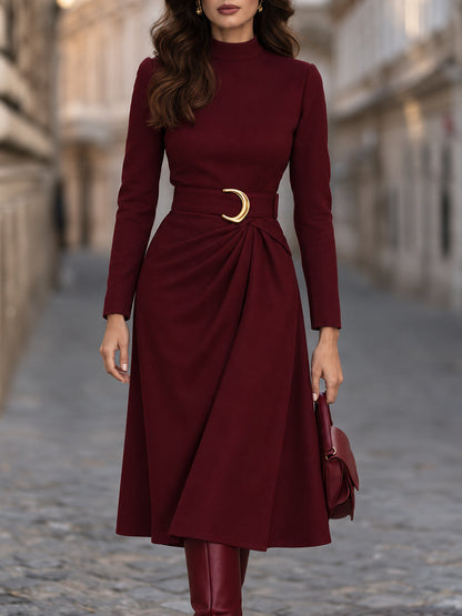 Abito bordeaux Zafren a collo alto con cintura