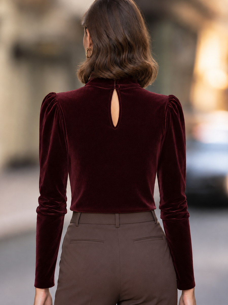 Zafren vinröd sammetsblus med vattenfallsringning