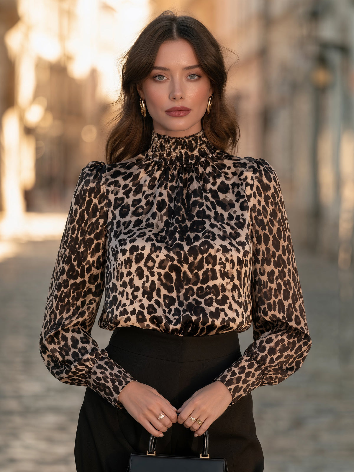 Zafren satängblus med leopardmönster och smock