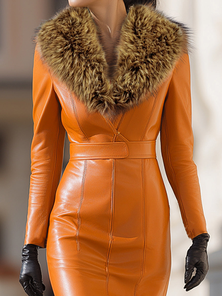 Vestido Zafren naranja de cuero con cuello de piel