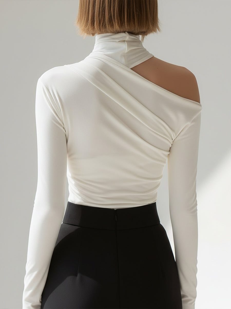 Zafren hvid bluse med asymmetrisk drapering og høj hals