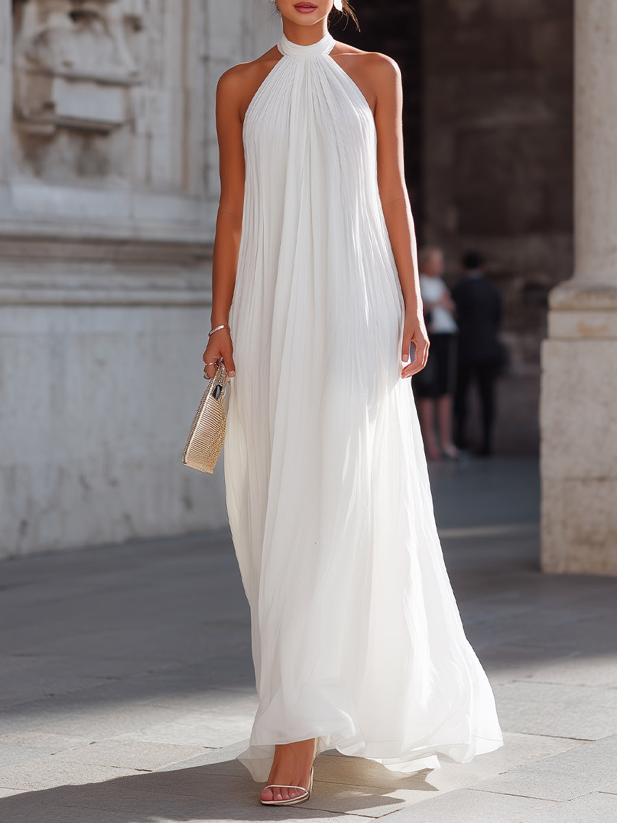 Vestido largo Zafren blanco plisado con cuello halter