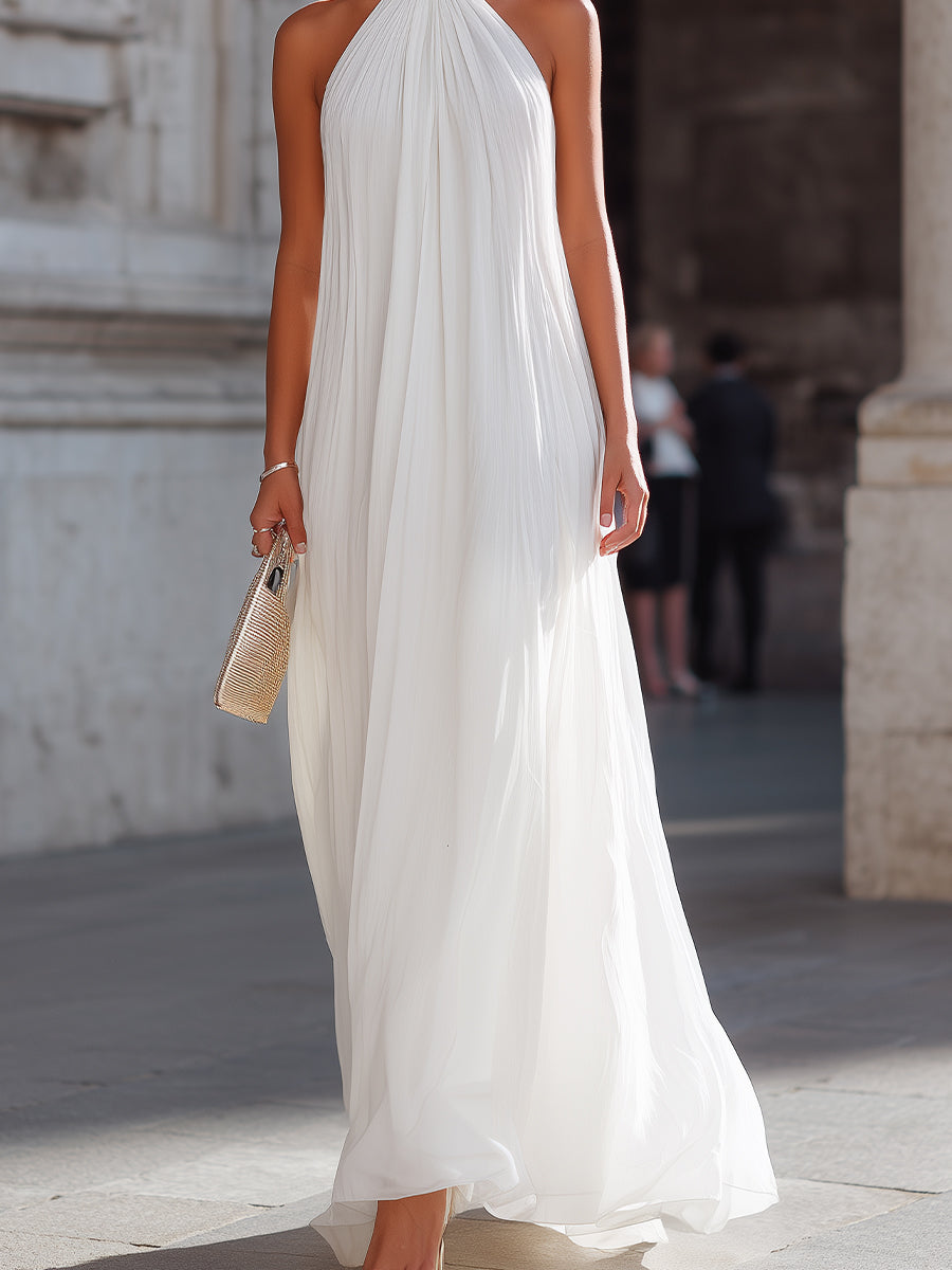Vestido largo Zafren blanco plisado con cuello halter